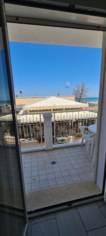 Rubino Apartments A 100Metri Dal Mare リッチョーネ エクステリア 写真