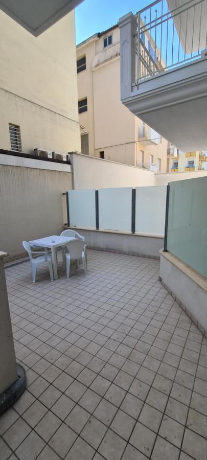 Rubino Apartments A 100Metri Dal Mare リッチョーネ エクステリア 写真