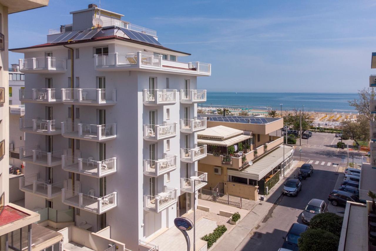 Rubino Apartments A 100Metri Dal Mare リッチョーネ エクステリア 写真