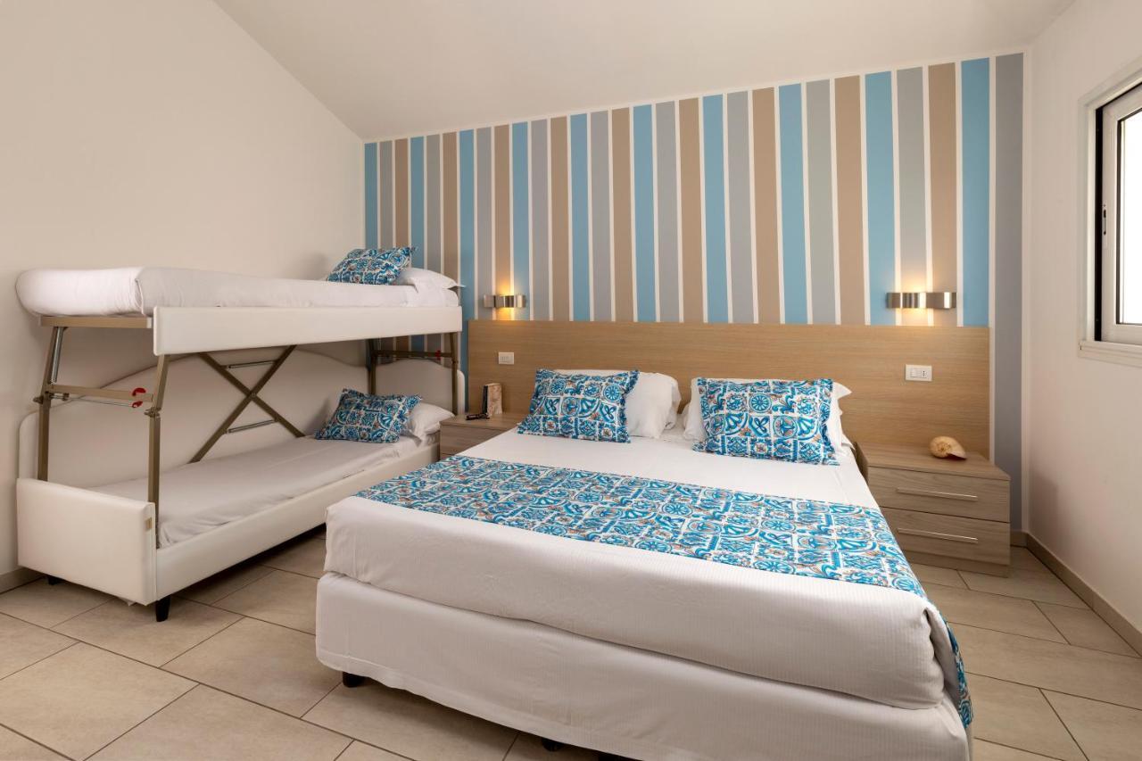 Rubino Apartments A 100Metri Dal Mare リッチョーネ エクステリア 写真
