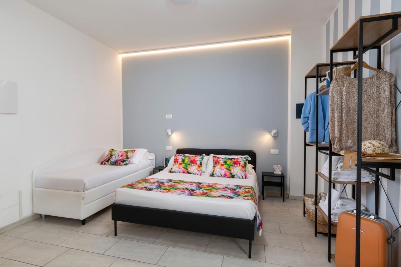 Rubino Apartments A 100Metri Dal Mare リッチョーネ エクステリア 写真